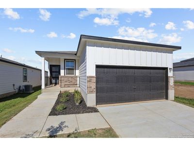 New construction Single-Family house 2515 Dry Moss Wy, San Antonio, TX 78224 plan The Colorado B - image