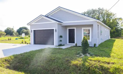 New construction Single-Family house 132 Carver Dr, Lake Wales, FL 33859 null- photo 1 1