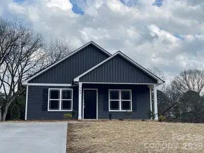 New construction Single-Family house 163 W Pine St, Norwood, NC 28128 - image