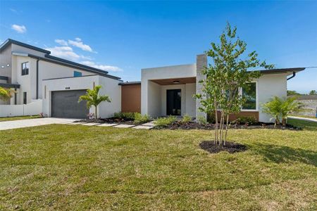 New construction Single-Family house 1810 W Erna Dr, Tampa, FL 33603 - image