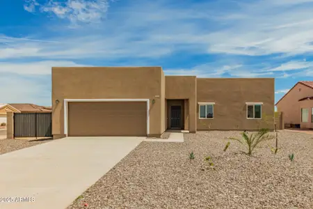 New construction Single-Family house 15941 S Animas Rd, Arizona City, AZ 85123 - image