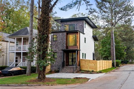 New construction Single-Family house 2870 Daws Ave Se, Atlanta, GA 30317 - photo 0