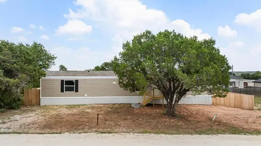 New construction Manufactured Home house 2307 Cedarwood Trl, Granbury, TX 76048 - image