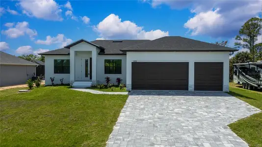New construction Single-Family house 15089 Aldama Cir, Port Charlotte, FL 33981 - image