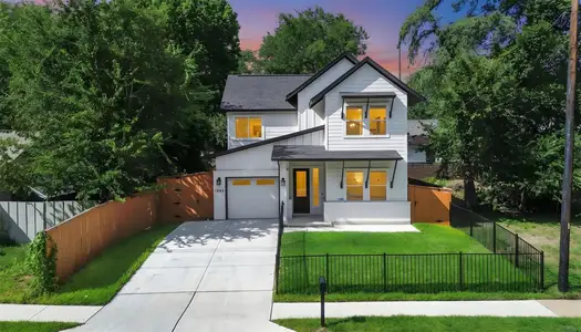 New construction Single-Family house 1808 Holly St, Austin, TX 78702 - image