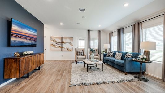 Dellrose by Lennar in Hockley - image 14