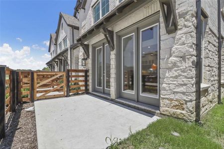 New construction Townhouse house 8144 Legacy Oak Dr, McKinney, TX 75071 Casey Plan- photo 20 20