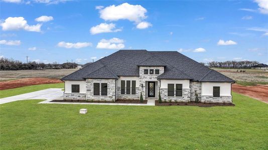 New construction Single-Family house 140 Dan Russell Bnd, Weatherford, TX 76087 null- photo 2 2