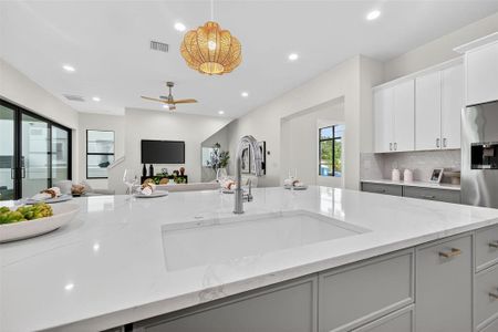 New construction Single-Family house 4535 26Th Ave S, Saint Petersburg, FL 33711 - image 9