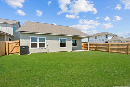 New construction Single-Family house 2050 Newforest Peak, New Braunfels, TX 78130 plan Elm View - image