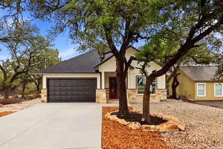New construction Single-Family house 1194 Bob White, Spring Branch, TX 78070 - image