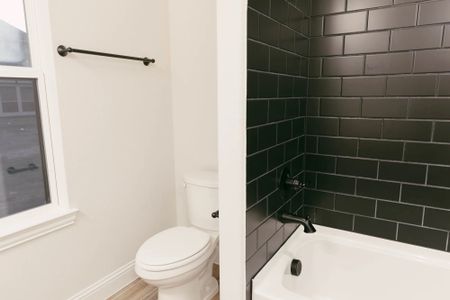 New construction Single-Family house 1701 Slate Ct, Van Alstyne, TX 75495 plan Keystone - image 6