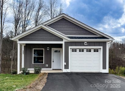 New construction Single-Family house 131 Northbend Dr, Asheville, NC 28804 - image