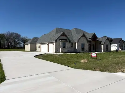 New construction Single-Family house 129 Heritage Springs Dr, Weatherford, TX 76087 - image