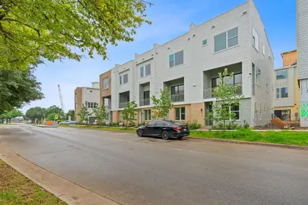 New construction Townhouse house 3812 Berkman Ave, Austin, TX 78723 null- photo 1 1