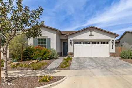 New construction Single-Family house 1926 W Holden Dr, Phoenix, AZ 85085 plan The Schrader - image