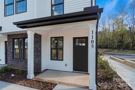 Covered front Porch.