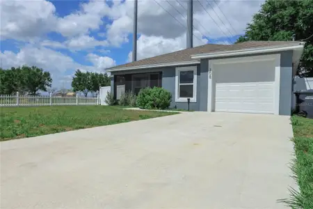 New construction Single-Family house 308 Ave B, Lake Wales, FL 33859 - image