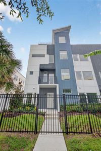 New construction Townhouse house 536 Dr. Martin Luther King Jr St S, St. Petersburg, FL 33701 - image