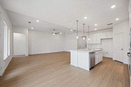 New construction Single-Family house 21918 Wycombe Terrace Wy, Cypress, TX 77433 Chambray- photo 6 6