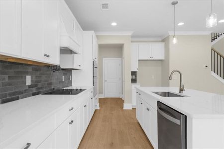 New construction Single-Family house 5575 Overview Dr, Flowery Branch, GA 30542 - image 5