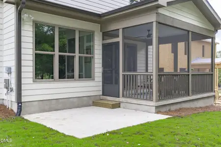 New construction Single-Family house 2309 Hilltop Bluffs Ct, Unit Lot 11, Fuquay Varina, NC 27526 - image 4