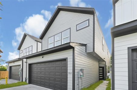 New construction Single-Family house 7715 Bowen St, Houston, TX 77051 - image