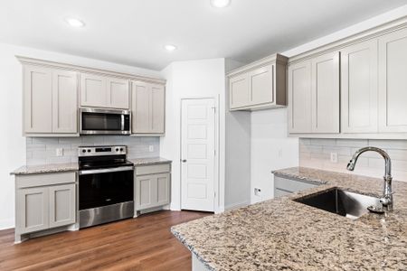 New construction Single-Family house 100 Annabel Dr, Paradise, TX 76073 plan The Granger - image 14