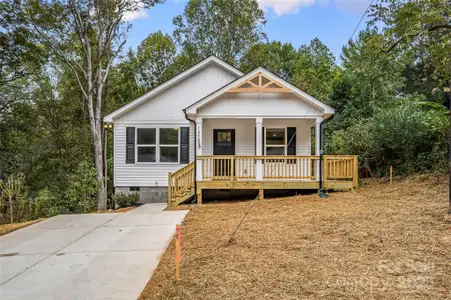 New construction Single-Family house 1328 Columbus St, Albemarle, NC 28001 - image