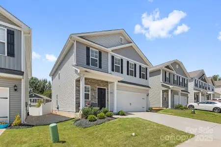 New construction Single-Family house 5220 Belstone Ln, Charlotte, NC 28215 - image