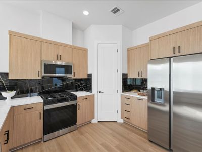 New construction Single-Family house Houston, TX 77091 - image 18