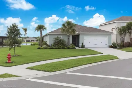 New construction Single-Family house 423 Acai Ln, Fort Pierce, FL 34981 - image