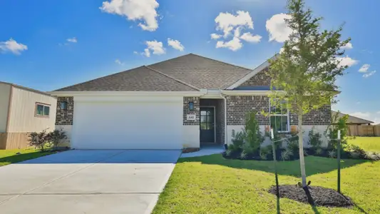 New construction Single-Family house 440 Fields Forest Ln, Dayton, TX 77535 plan Driskill - image