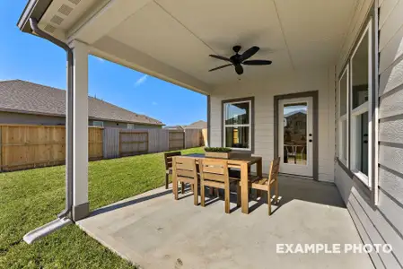 New construction Single-Family house 71 Leon Wy, Dayton, TX 77535 plan The Everett C, 3-Car Garage - image 3