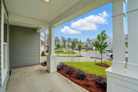 New construction Single-Family house 2020 Embassy Ct, Charlotte, NC 28213 Davidson- photo 7 7