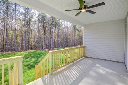 New construction Single-Family house 20 W Amber Oak Dr, Selma, NC 27576 plan The Bradley - image 4