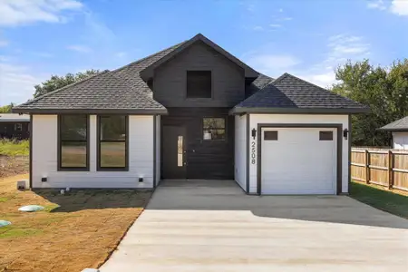 New construction Single-Family house 2508 Deer Trl, Granbury, TX 76048 - image