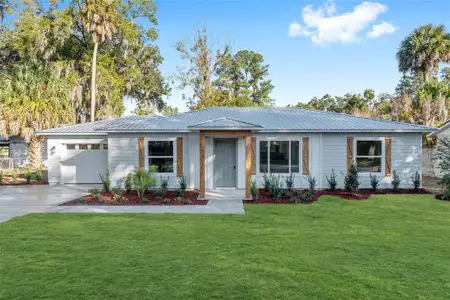New construction Single-Family house 725 Se 10Th Pl, Ocala, FL 34471 - image