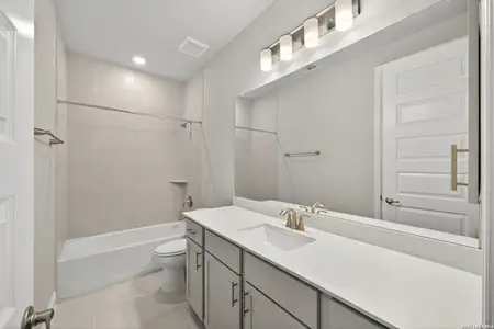 New construction Single-Family house 254 Allen, Castroville, TX 78009 - image 4