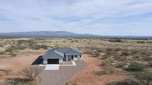 New construction Single-Family house 8287 S Elohyna Ln, Hereford, AZ 85615 - image