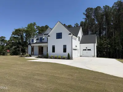New construction Single-Family house 2590 Lassiter Rd, Four Oaks, NC 27524 - image
