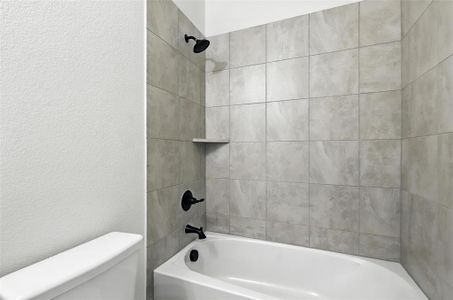 New construction Single-Family house 1419 Quail Creek Dr, Cleburne, TX 76033 plan Iverson I - image 6