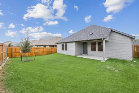 New construction Single-Family house 3916 Somerville Dr, Farmersville, TX 75442 plan Hayden - image 3