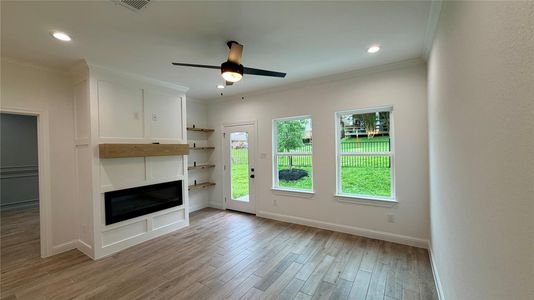 New construction Single-Family house 110 Cove Place Ct, Conroe, TX 77356 - image 14