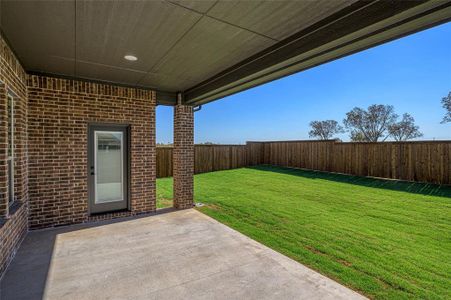 New construction Single-Family house 613 Brazos Dr, Van Alstyne, TX 75495 - image 3