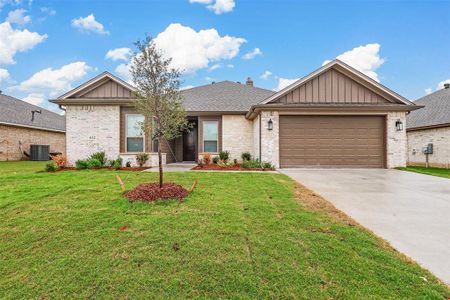 New construction Single-Family house 632 Mooney Drive, Saginaw, TX 76179 - photo 0