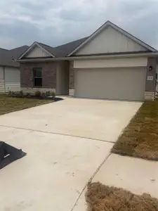 New construction Single-Family house 300 Sleep Holw, Jarrell, TX 76537 plan Potter - image