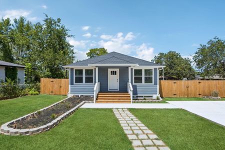 New construction Single-Family house 514 W Wilkins St, Brenham, TX 77833 - image