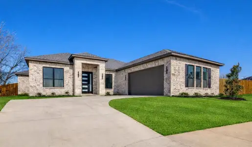 New construction Single-Family house 903 Urban Dr, DeSoto, TX 75115 - image
