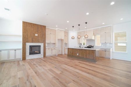 New construction Single-Family house 5439 Darling St, Houston, TX 77007 null- photo 0